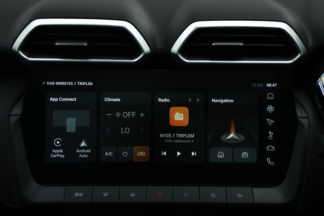 2025 MG ZS Hybrid Plus Essence, Automatic, 4678 km, Infotainment System