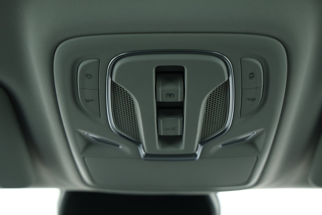 2025 MG ZS Hybrid Plus Essence, Automatic, 4678 km, On-Roof Controls/Sunglass holder