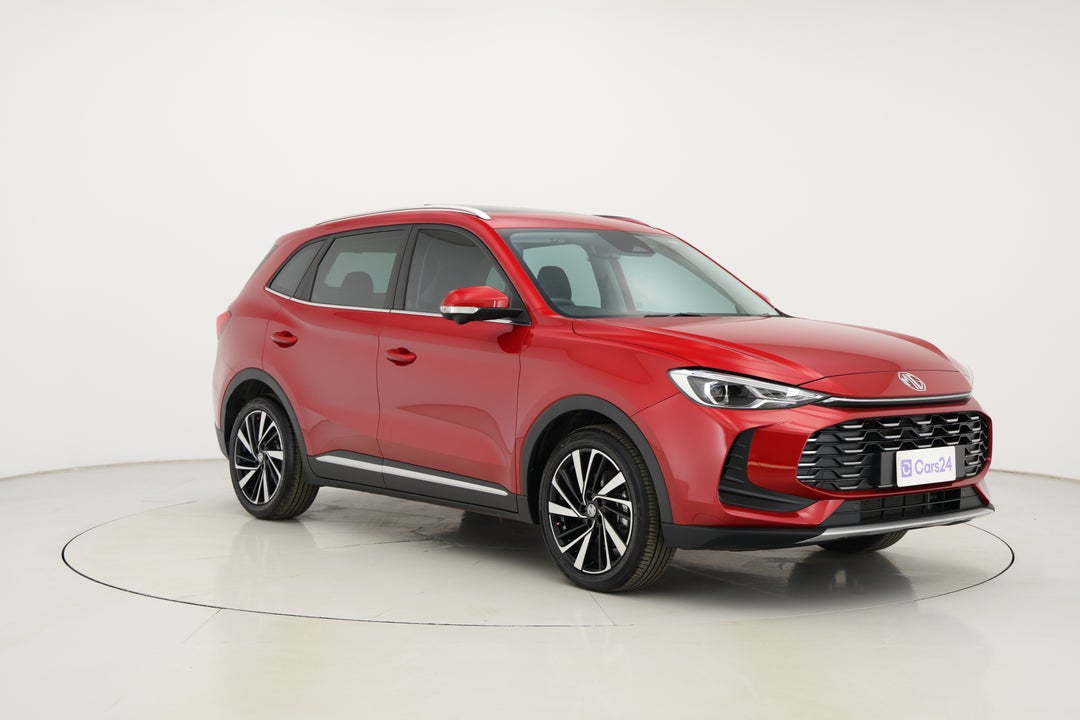 2025 MG ZS Hybrid Plus Essence, Automatic, 4678 km, Right Front Diagonal (45- Degree) View