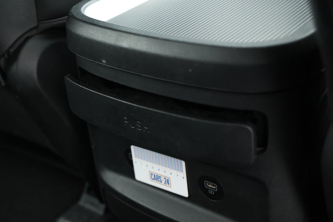 2022 Hyundai Staria Staria, Automatic, 90921 km, Miscellaneous Interior Wear