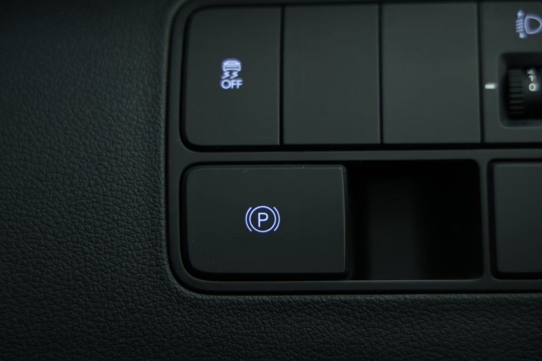 2022 Hyundai Staria Staria, Automatic, 90921 km, Handbrake