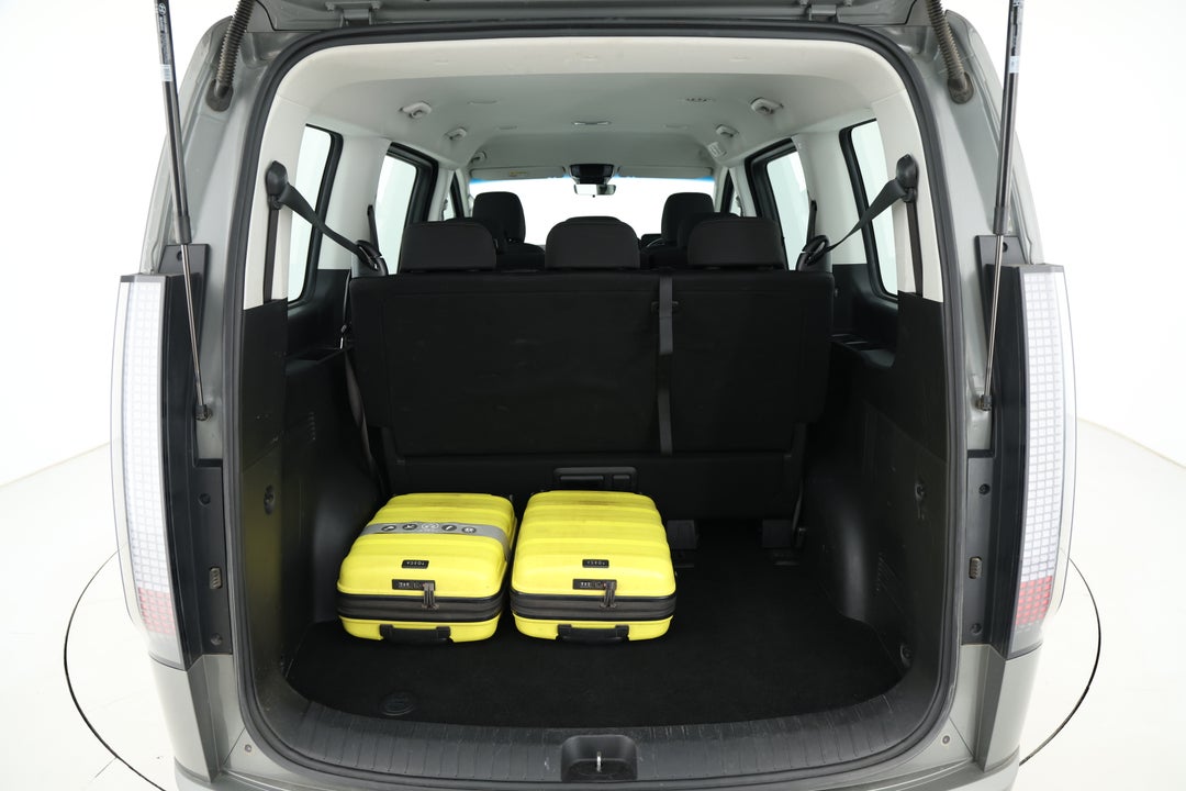 2022 Hyundai Staria Staria, Automatic, 90921 km, Boot Inside View with Luggage