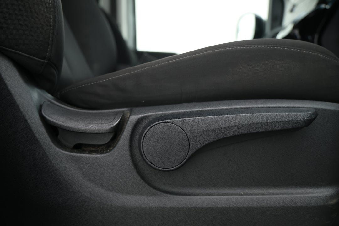 2022 Hyundai Staria Staria, Automatic, 90921 km, Drivers Side Adjustment Panel