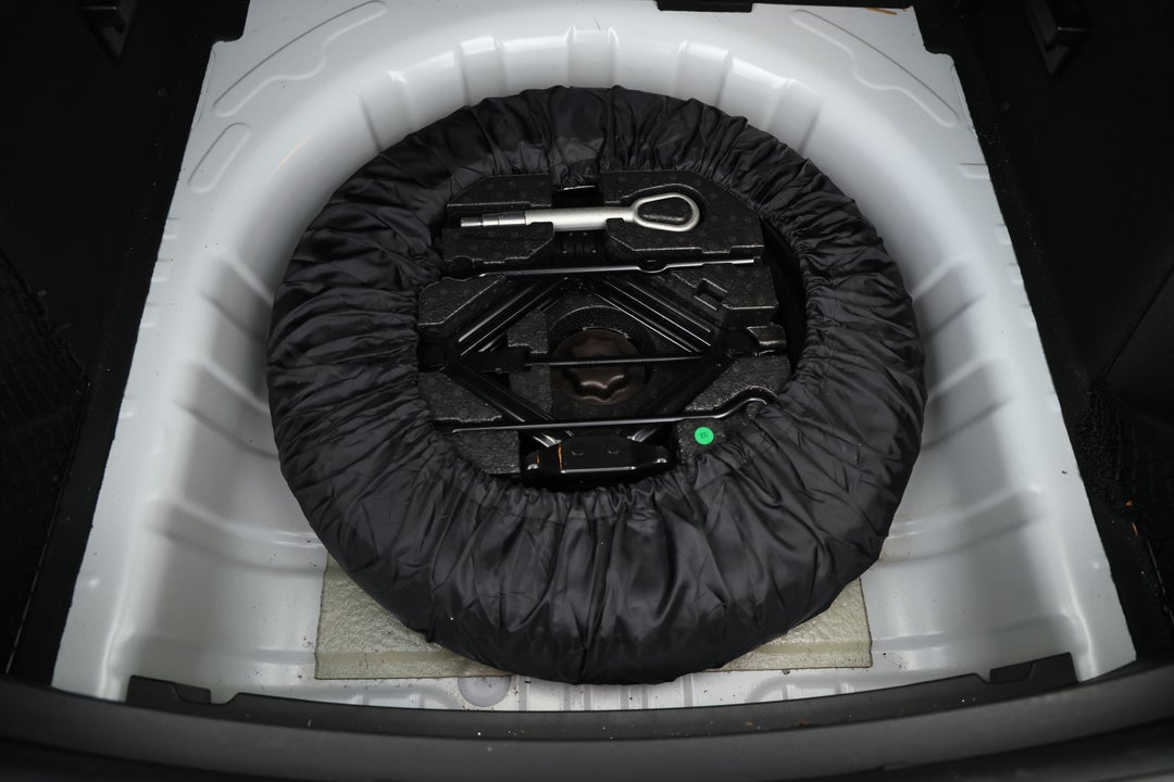 2020 MG ZS Essence, Automatic, 48662 km, Spare Wheel