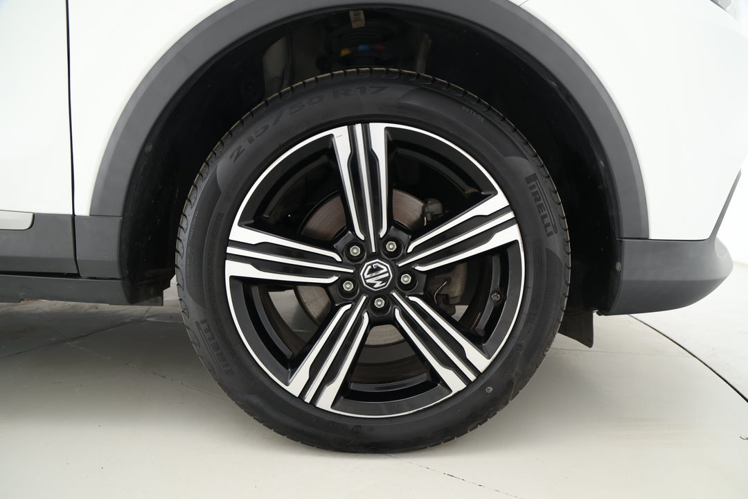 2020 MG ZS Essence, Automatic, 48662 km, Right Front Wheel