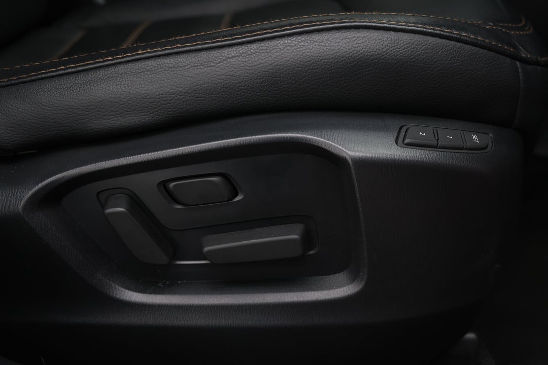 2021 Mazda CX-5 Gt (AWD), Automatic, 64385 km, Drivers Side Adjustment Panel