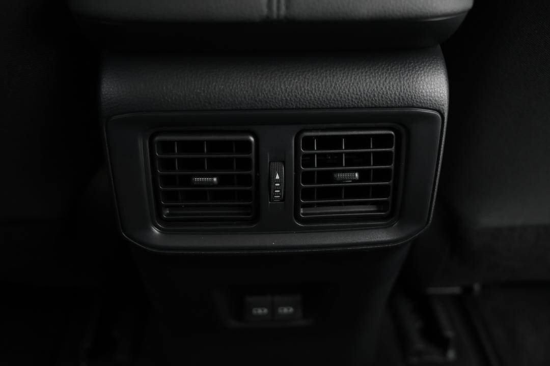 2025 Toyota RAV4 Gxl (AWD) Hybrid, Automatic, 13051 km, Rear A/C Vent