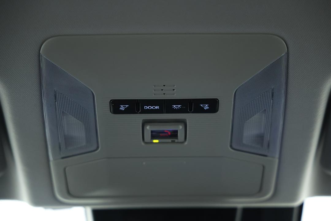 2025 Toyota RAV4 Gxl (AWD) Hybrid, Automatic, 13051 km, On-Roof Controls/Sunglass holder