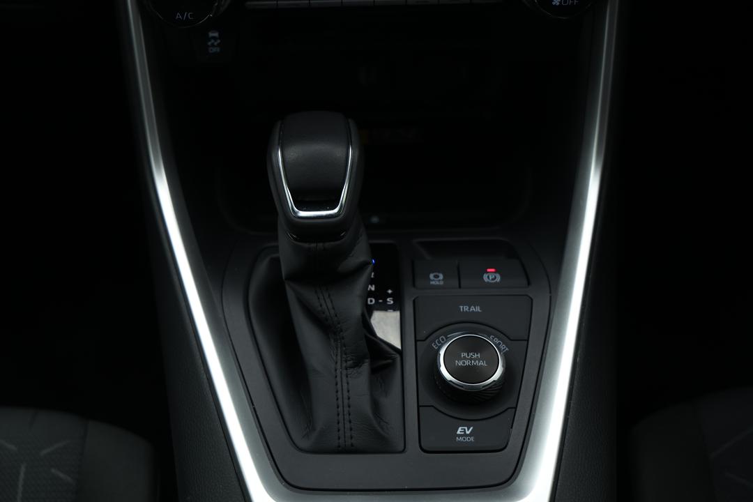 2025 Toyota RAV4 Gxl (AWD) Hybrid, Automatic, 13051 km, Gear Lever 