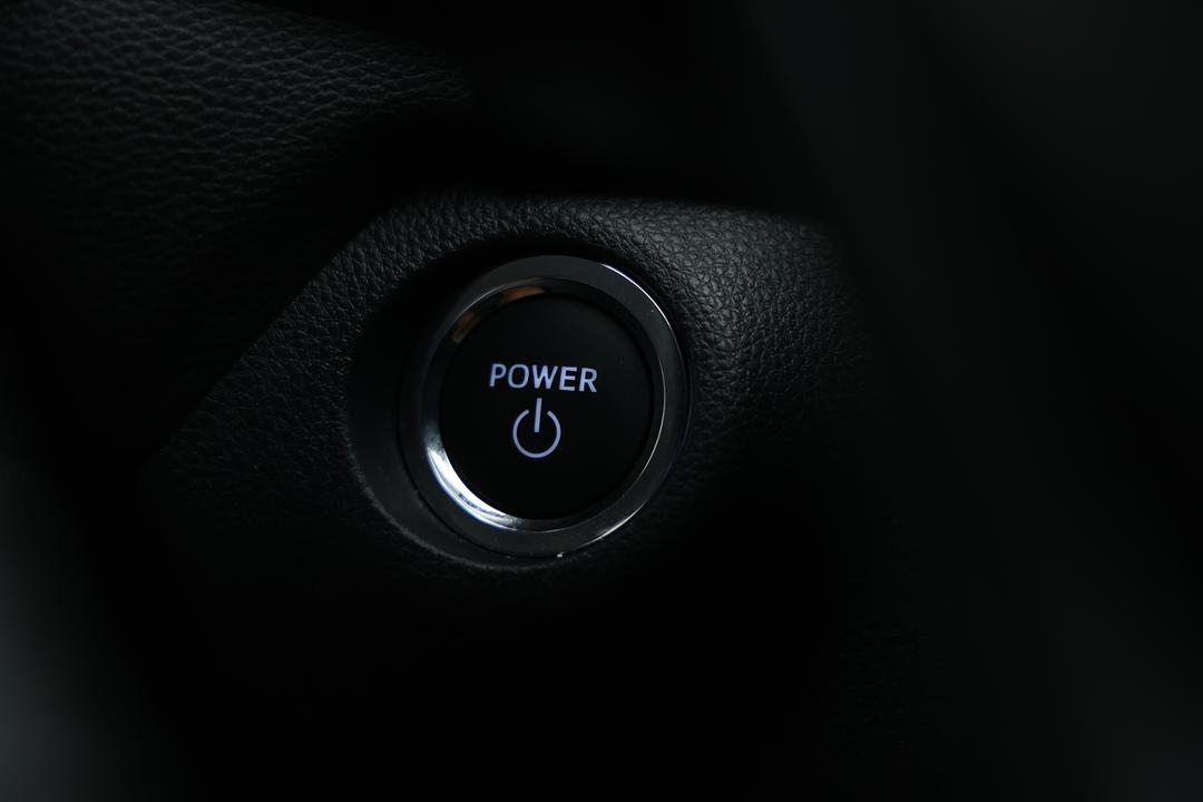 2025 Toyota RAV4 Gxl (AWD) Hybrid, Automatic, 13051 km, Keyless / Button Start