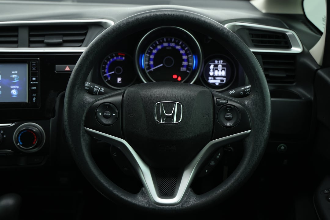 2017 Honda Jazz Vti, Automatic, 148691 km, Steering Wheel Close-up