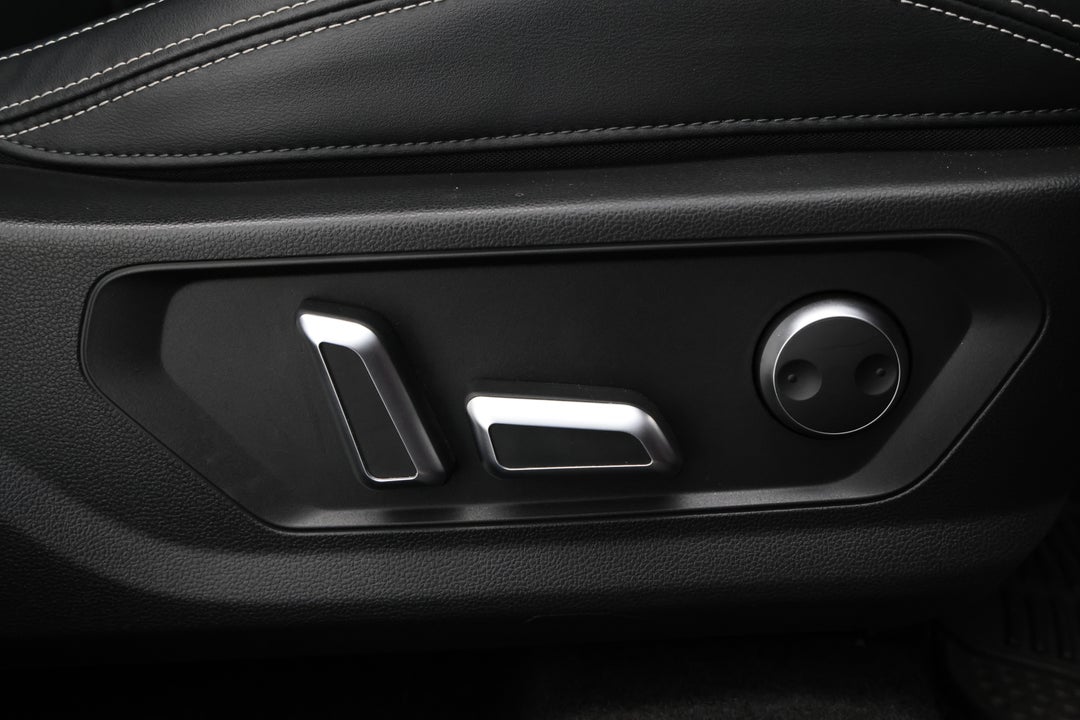 2021 GWM Haval H6 Lux, Automatic, 45066 km, Drivers Side Adjustment Panel