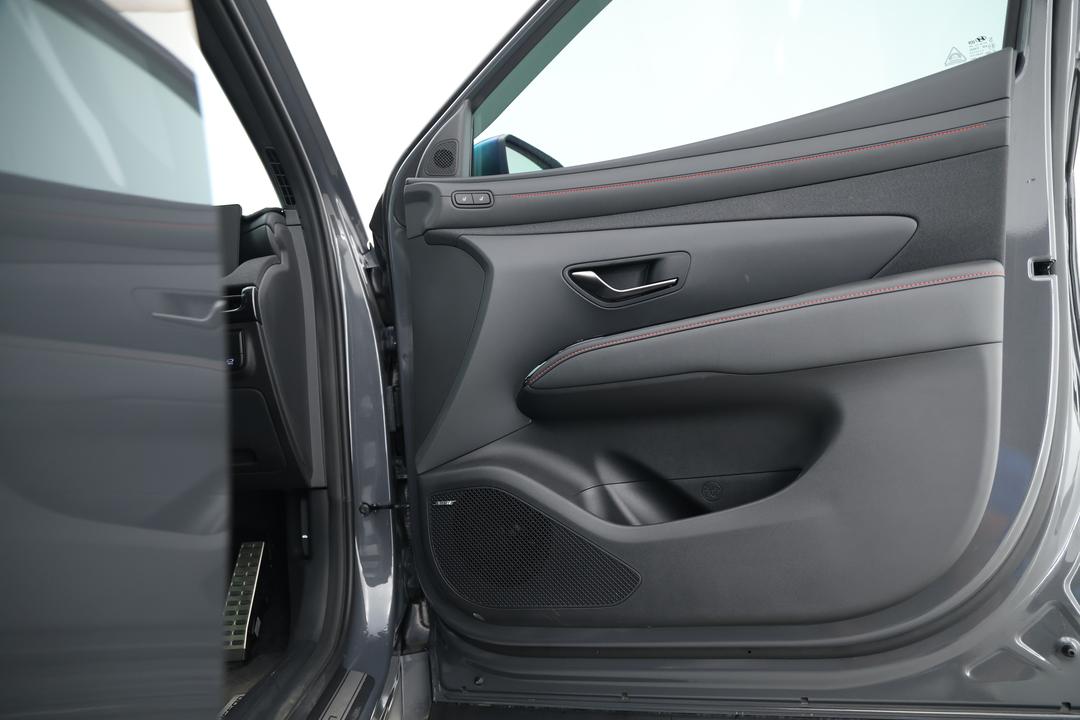 2025 Hyundai Tucson Premium N Line Hybrid (AWD), Automatic, 4403 km, Speaker View