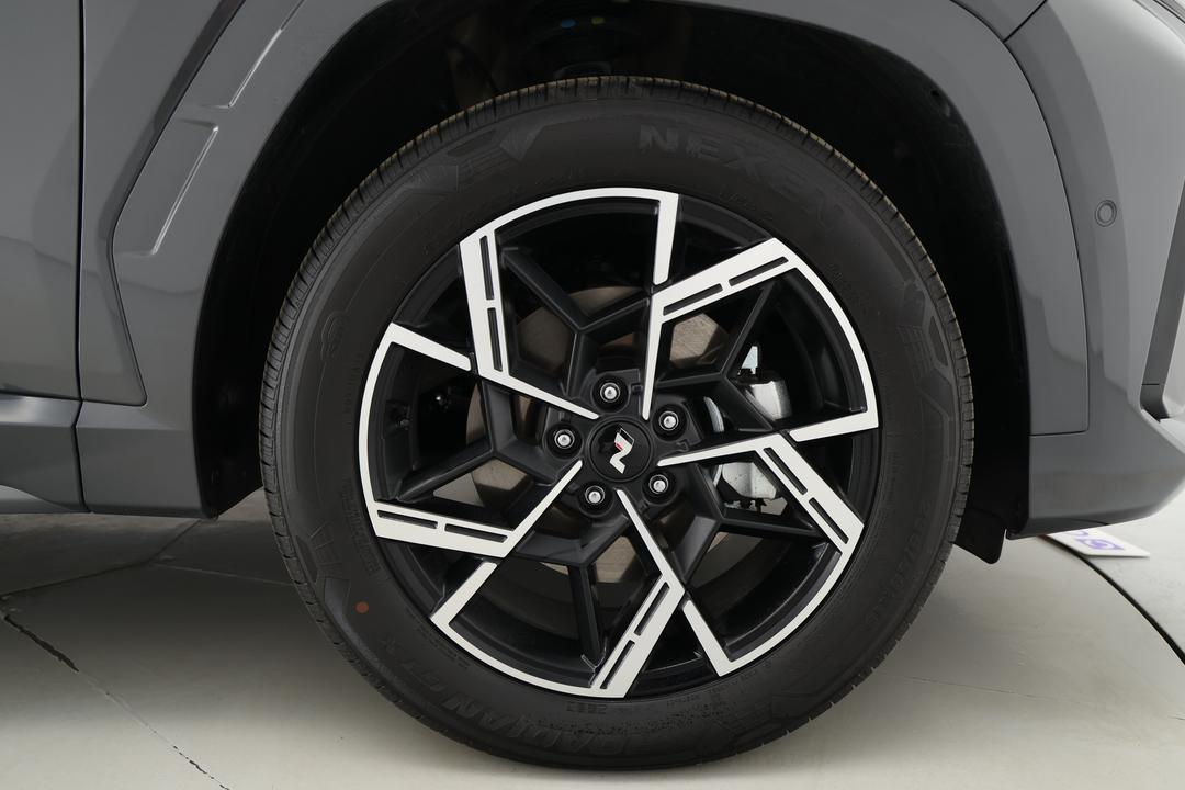 2025 Hyundai Tucson Premium N Line Hybrid (AWD), Automatic, 4403 km, Right Front Wheel