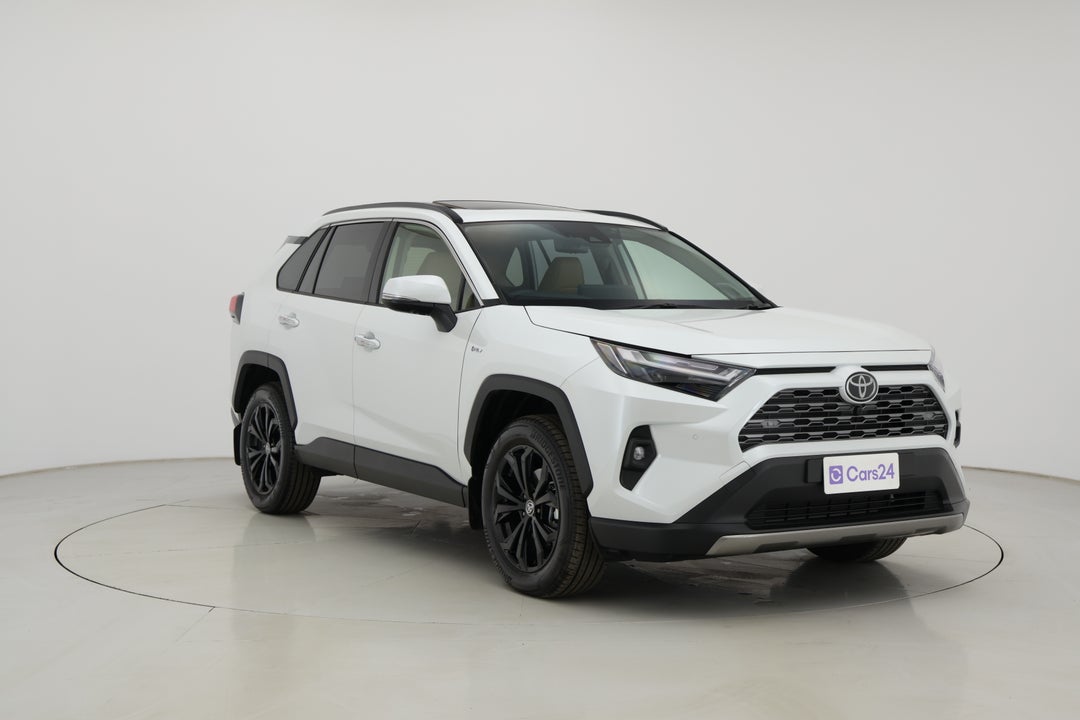 2025 Toyota RAV4 Cruiser (2WD) Hybrid, Automatic, 9889 km, Right Front Diagonal (45- Degree) View