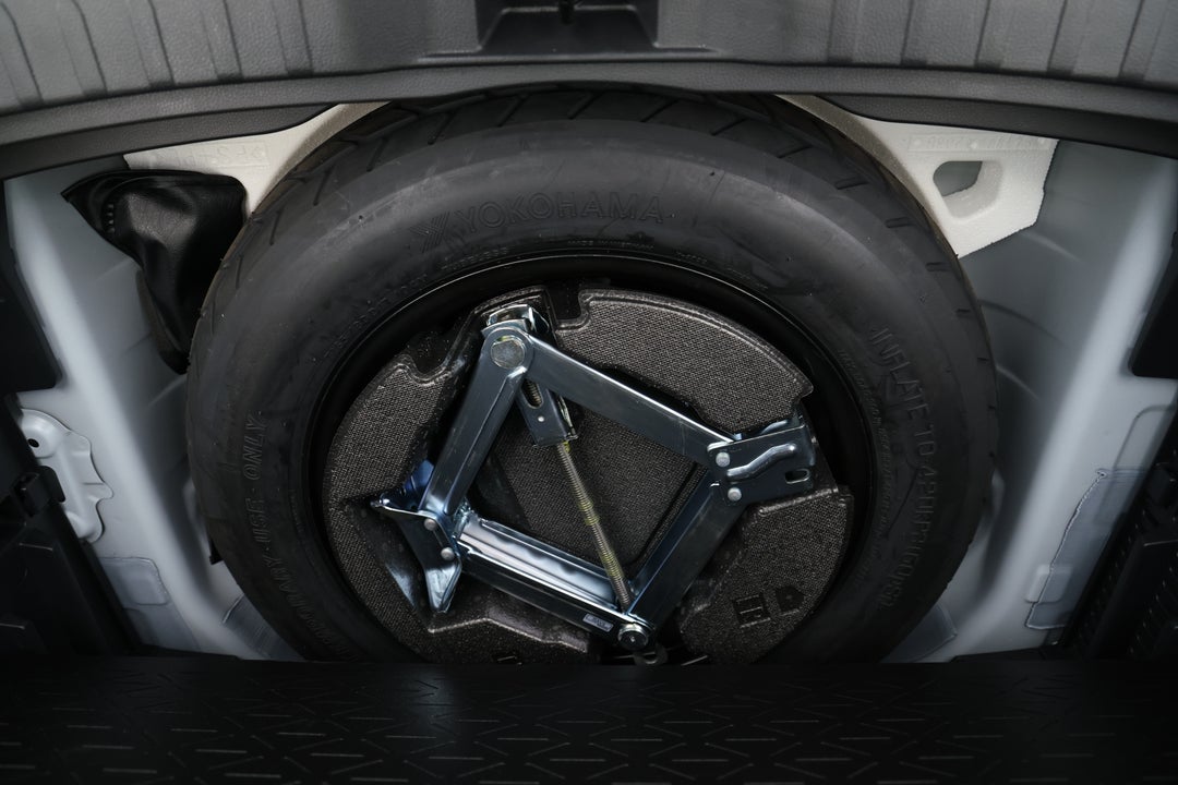 2025 Toyota RAV4 Cruiser (2WD) Hybrid, Automatic, 9889 km, Spare Wheel