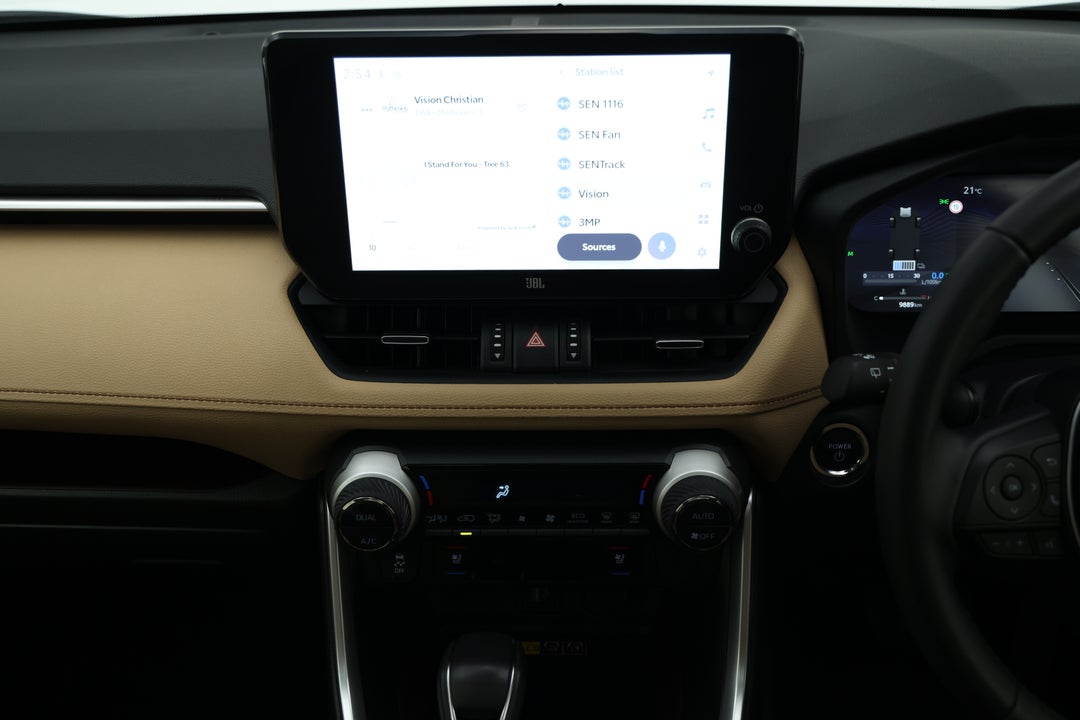 2025 Toyota RAV4 Cruiser (2WD) Hybrid, Automatic, 9889 km, Center Console