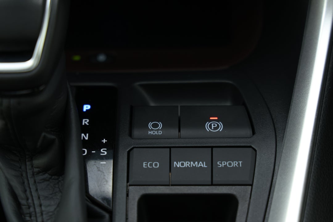 2025 Toyota RAV4 Cruiser (2WD) Hybrid, Automatic, 9889 km, Handbrake