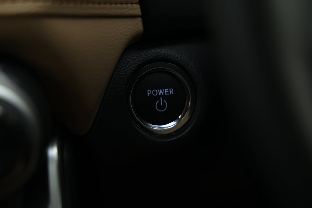 2025 Toyota RAV4 Cruiser (2WD) Hybrid, Automatic, 9889 km, Keyless / Button Start