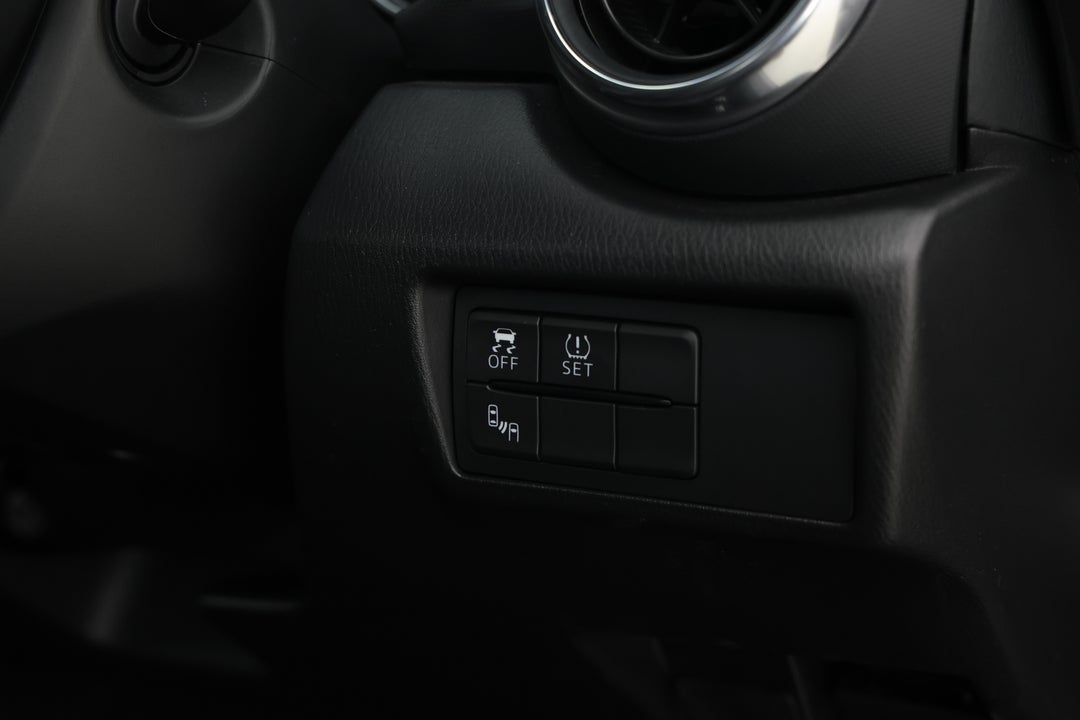 2017 Mazda MX-5 Rf Gt, Manual, 50846 km, Utility Switches/Buttons