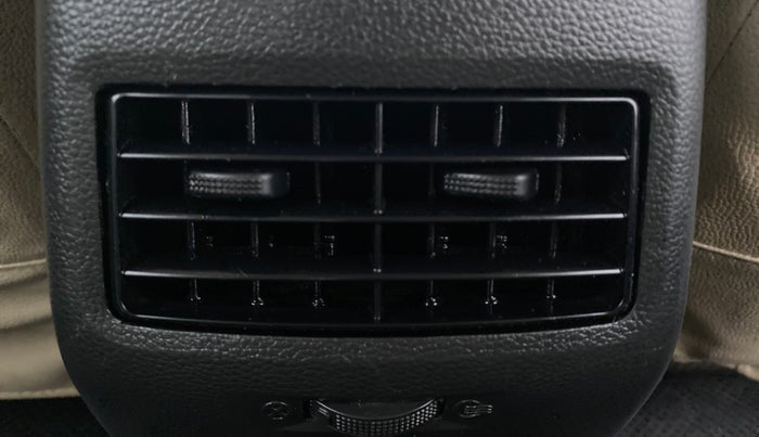 2017 Hyundai Elite i20 SPORTZ 1.2, Petrol, Manual, 36,366 km, Rear AC Vents