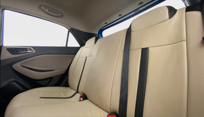 2017 Hyundai Elite i20 SPORTZ 1.2, Petrol, Manual, 36,366 km, Right Side Rear Door Cabin