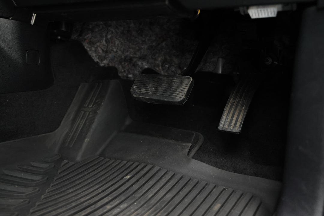 2022 Ford Everest Trend (4x4), Automatic, 46673 km, Pedals and Footmat