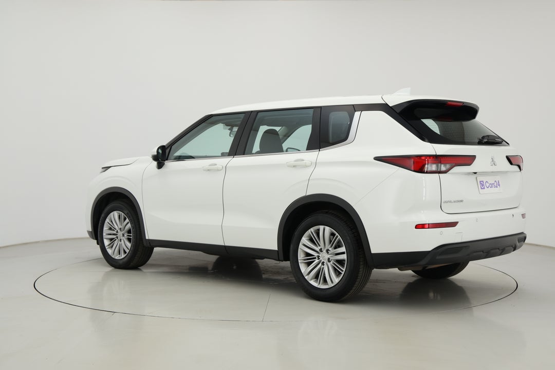 2024 Mitsubishi Outlander Es 7 Seat (2WD), Automatic, 52177 km, Left Back Diagonal (45- Degree) View