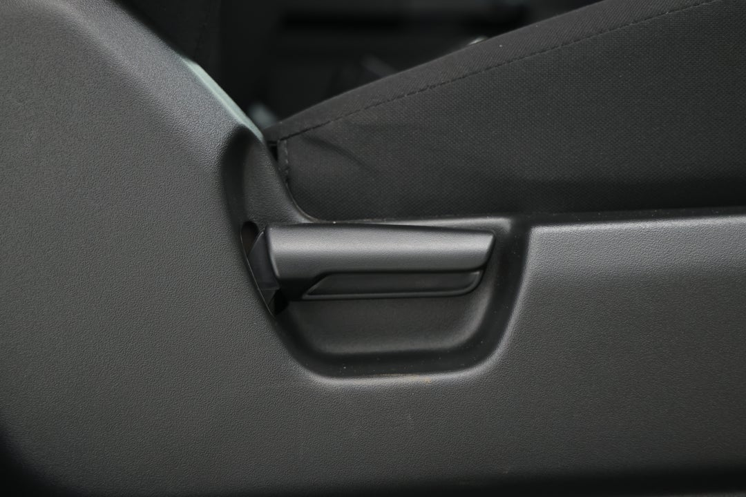 2024 Suzuki Jimny Glx, Automatic, 2837 km, Drivers Side Adjustment Panel