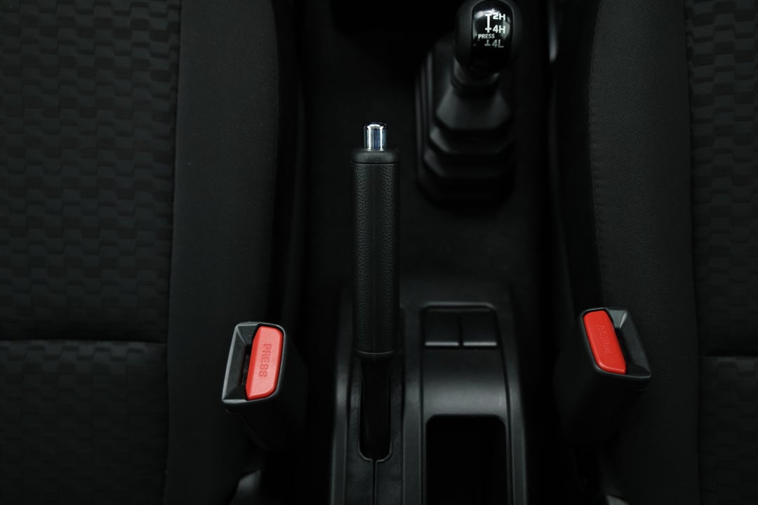 2024 Suzuki Jimny Glx, Automatic, 2837 km, Handbrake