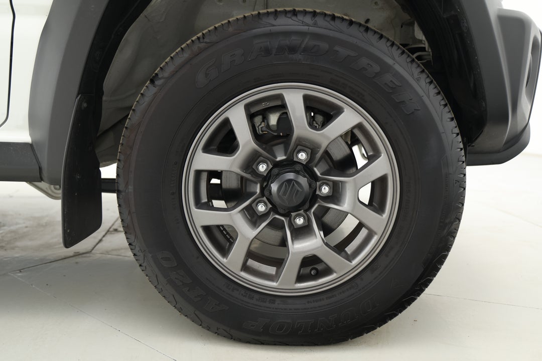 2024 Suzuki Jimny Glx, Automatic, 2837 km, Right Front Wheel