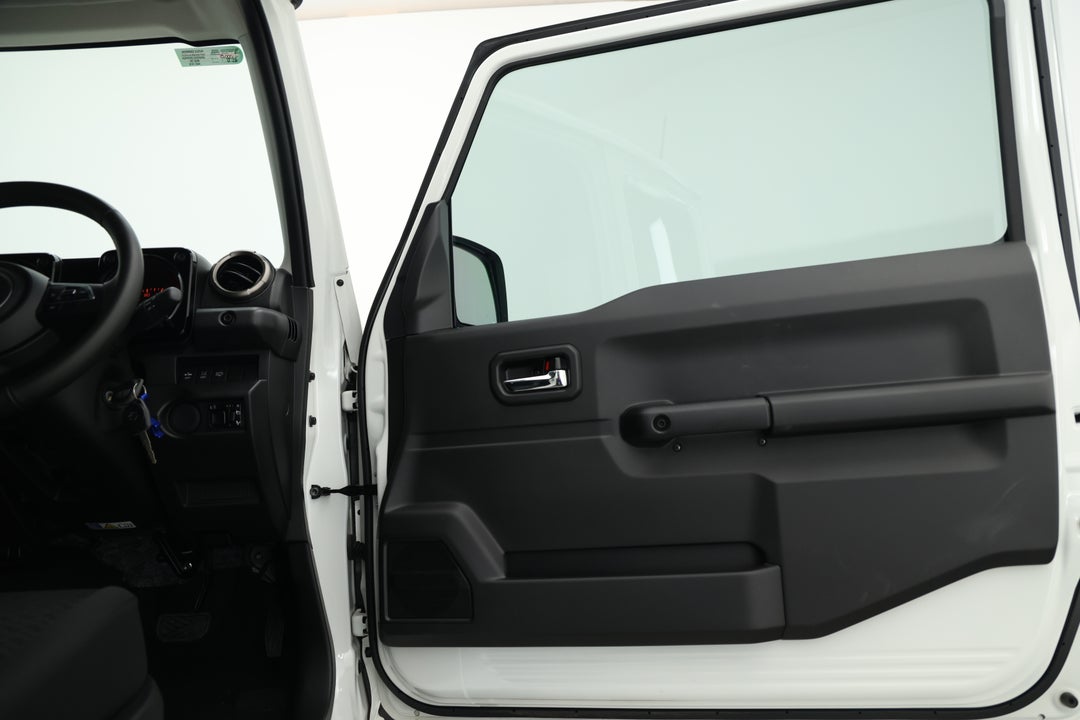 2024 Suzuki Jimny Glx, Automatic, 2837 km, Speaker View