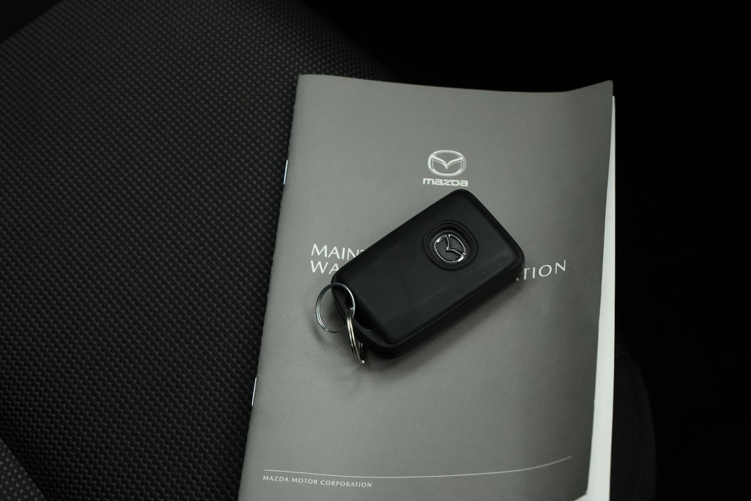 2024 Mazda CX-30 G20 Pure (FWD), Automatic, 42724 km, Key Close-up