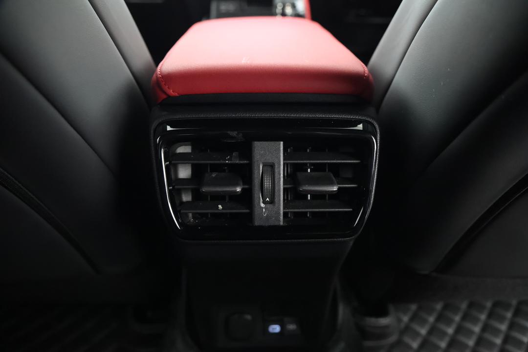 2022 Lexus Nx350h F Sport Hybrid 2WD, Automatic, 40388 km, Rear A/C Vent