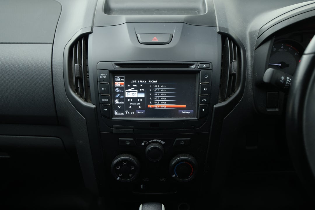 2018 Isuzu D-MAX Sx Hi-ride (4x2), Automatic, 89868 km, Center Console