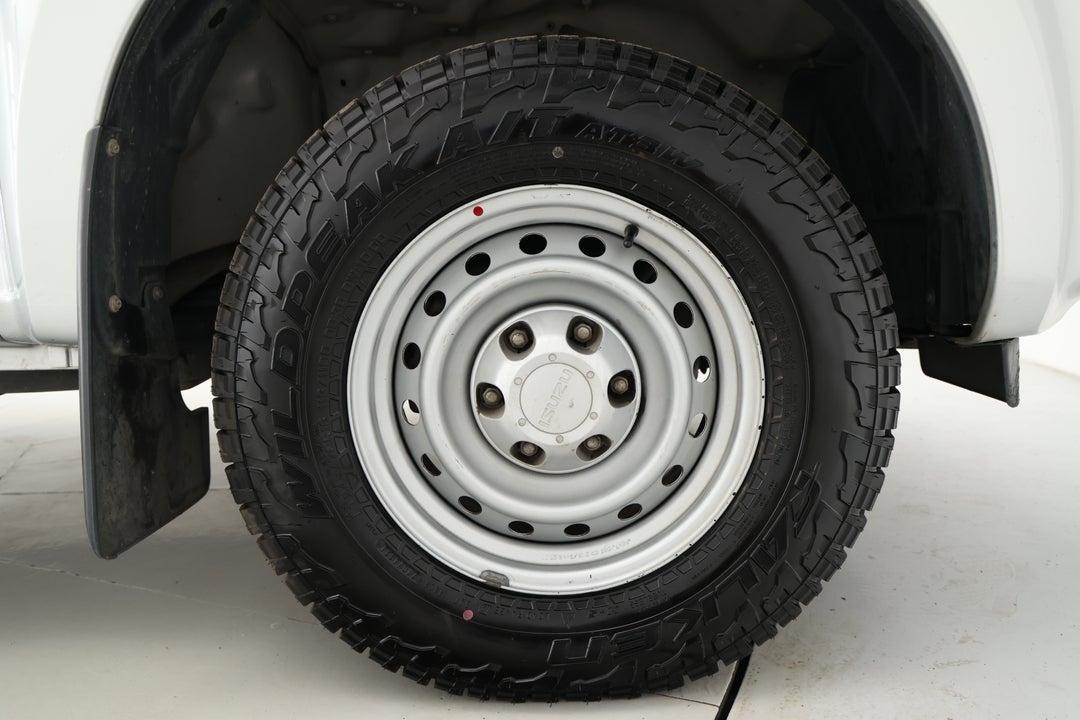 2018 Isuzu D-MAX Sx Hi-ride (4x2), Automatic, 89868 km, Right Front Wheel