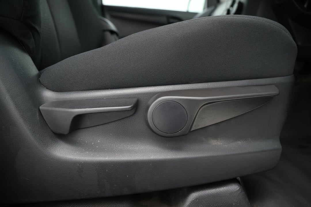 2018 Isuzu D-MAX Sx Hi-ride (4x2), Automatic, 89868 km, Drivers Side Adjustment Panel