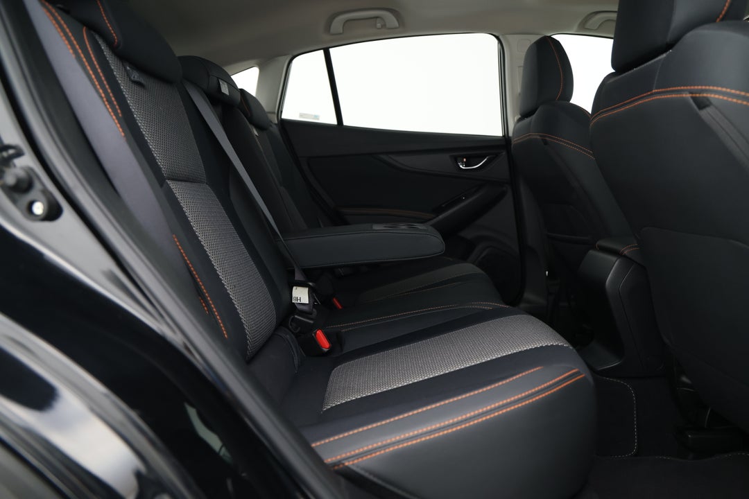 2022 Subaru XV 2.0i Premium AWD, Automatic, 60002 km, Right Side Rear Door Cabin View