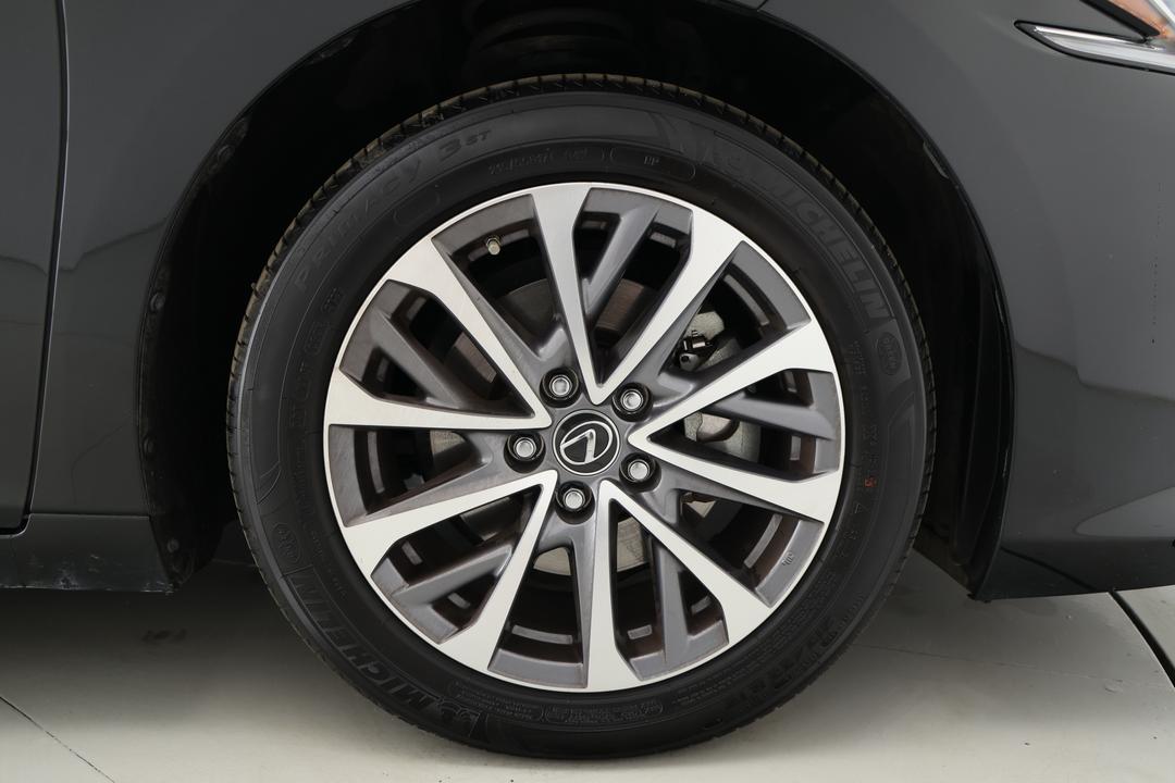 2023 Lexus Es300h Luxury (hybrid), Automatic, 42447 km, Right Front Wheel