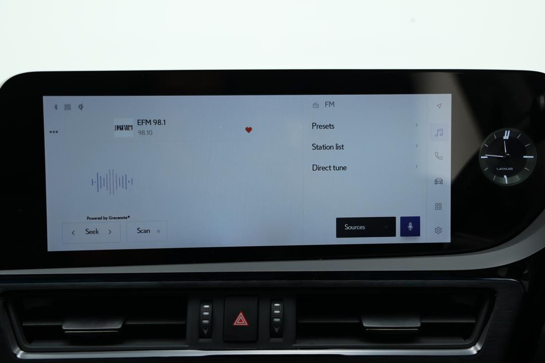 2023 Lexus Es300h Luxury (hybrid), Automatic, 42447 km, Infotainment System