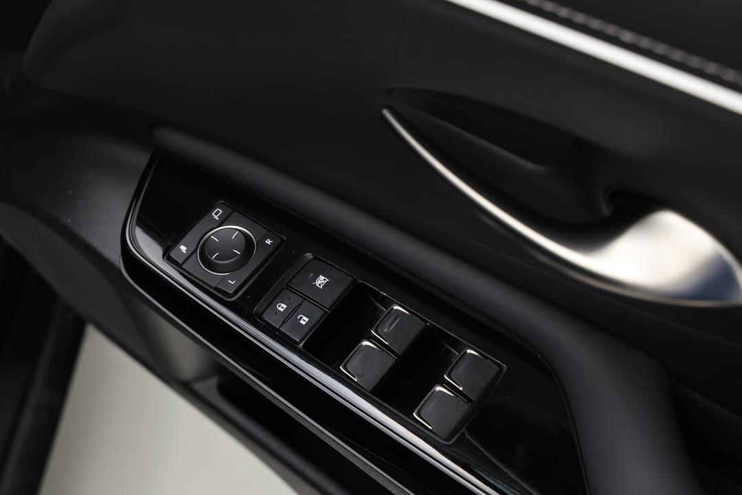 2023 Lexus Es300h Luxury (hybrid), Automatic, 42447 km, Drivers Side Door Panel Controls