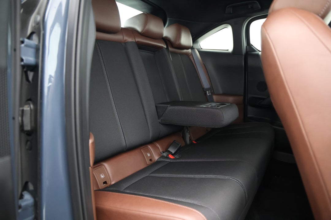 2022 Mazda Mx-30 G20e Astina Mhev, Automatic, 41722 km, Right Side Rear Door Cabin View