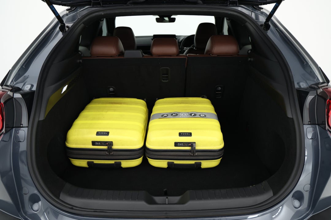 2022 Mazda Mx-30 G20e Astina Mhev, Automatic, 41722 km, Boot Inside View with Luggage