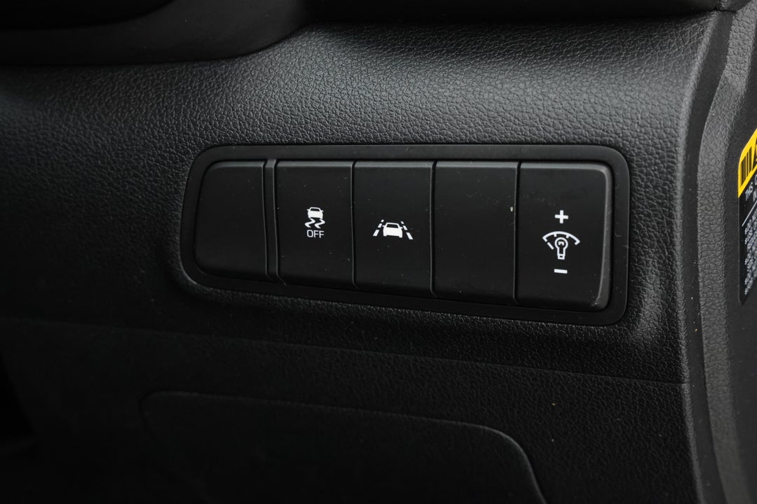 2020 Hyundai Tucson Active (2WD), Automatic, 55788 km, Utility Switches/Buttons