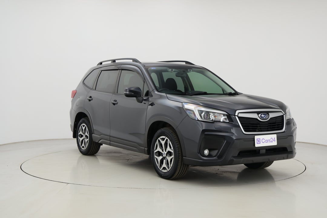 2018 Subaru Forester 2.5i (AWD), Automatic, 111095 km, Right Front Diagonal (45- Degree) View