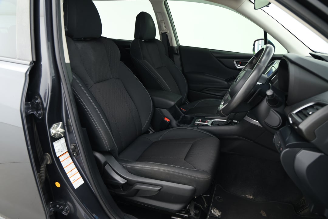 2018 Subaru Forester 2.5i (AWD), Automatic, 111095 km, Right Side Front Door Cabin View