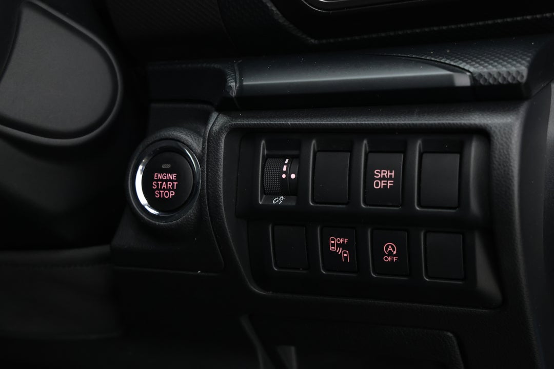 2018 Subaru Forester 2.5i (AWD), Automatic, 111095 km, Utility Switches/Buttons