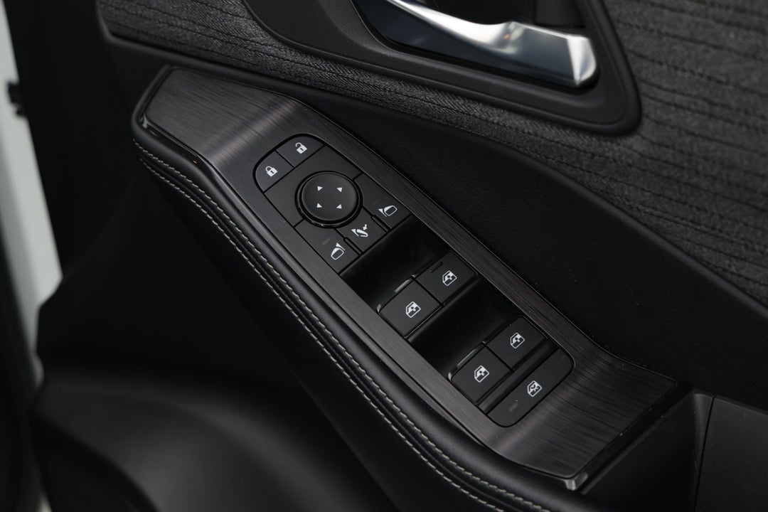 2024 Nissan X-trail St (2WD), Automatic, 52401 km, Drivers Side Door Panel Controls