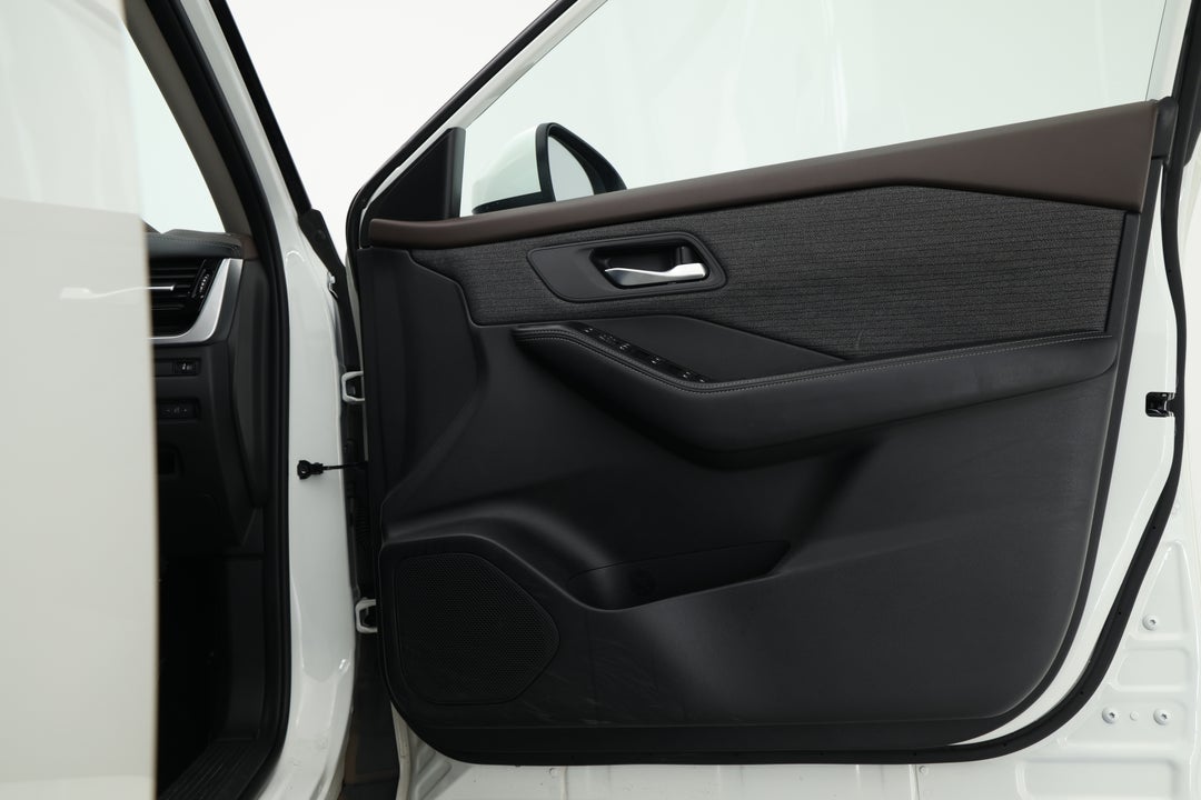 2024 Nissan X-trail St (2WD), Automatic, 52401 km, Speaker View