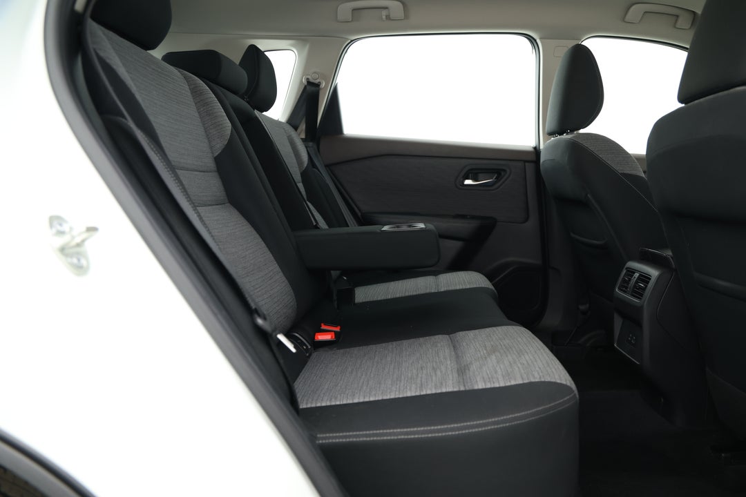 2024 Nissan X-trail St (2WD), Automatic, 52401 km, Right Side Rear Door Cabin View